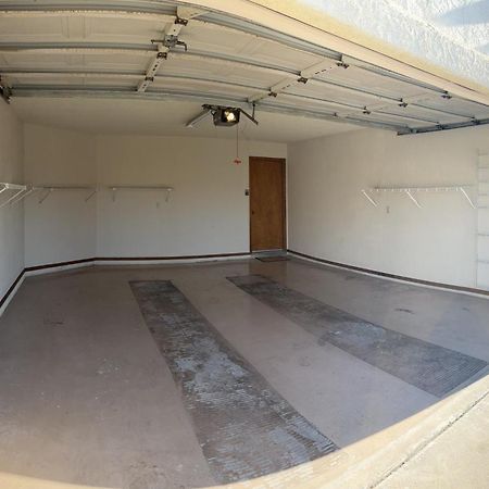 Townhouse, Two Car Garage, Fireplace Back Yard Las Cruces Exterior photo