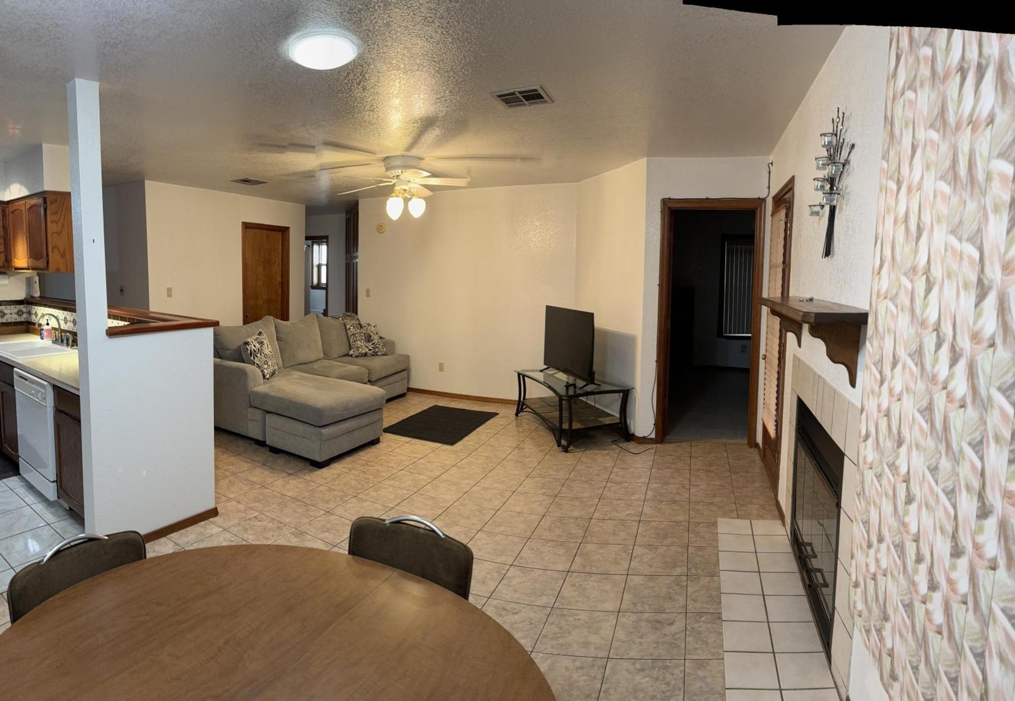 Townhouse, Two Car Garage, Fireplace Back Yard Las Cruces Exterior photo